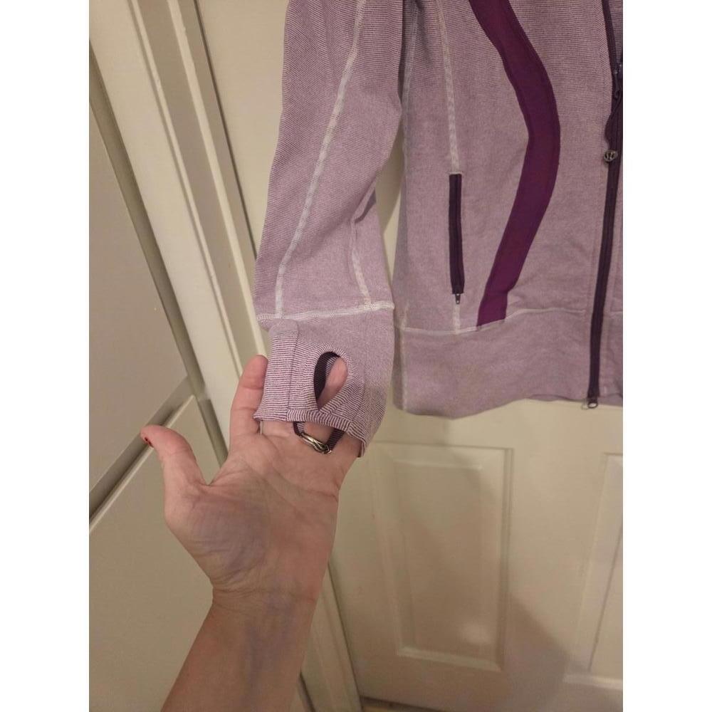 Lululemon Lavender and Purple Zip-Up Athletic Jacket Size 6 - Picture 5 of 9